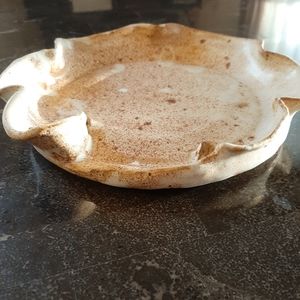 Stoneware jewelry tray, flower, rippled sides